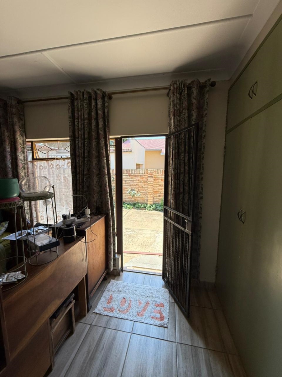  Bedroom Property for Sale in Potchefstroom South North West